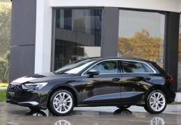 2025 AUDİ A3 ISITMA+KAHVEDERİ+KÖRNKTA+NAVGSYN