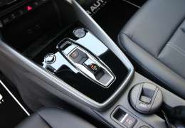 2025 AUDİ A3 ISITMA+SİYAHDERİ+KÖRNKTA+NAVGSYN